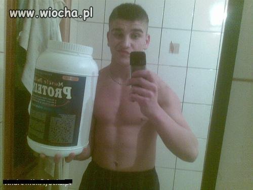 Suple z dzika się zajada