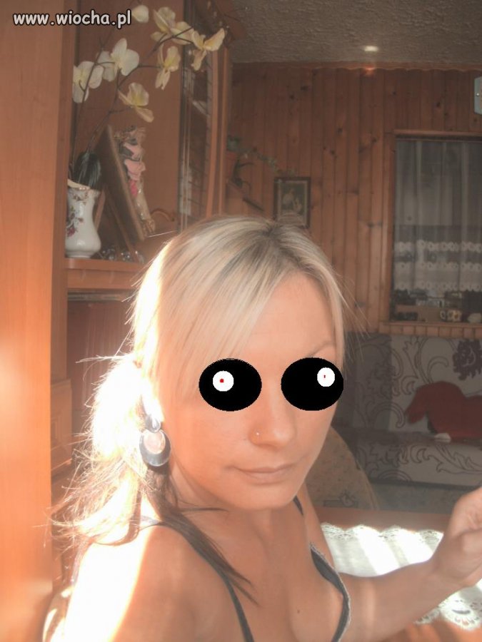 Nie ma to jak pochwalić się cyckiem na facebooku!