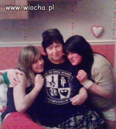 W tych czasach to nawet babcie są Jp