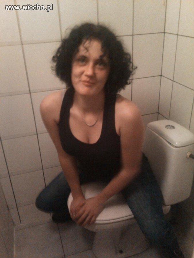 Nie ma to jak fota na kiblu