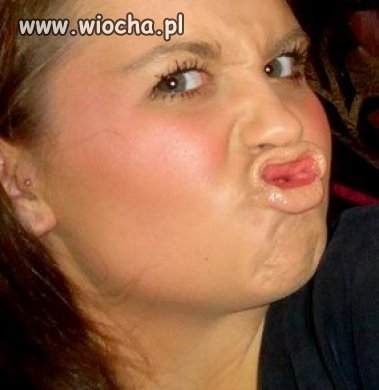Dzióbek i podkład na ustach. Jest