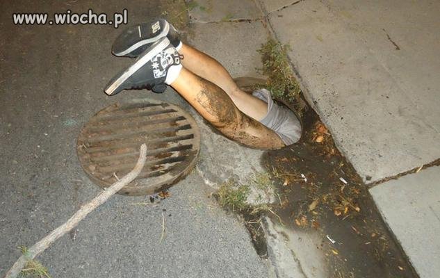 Wpadły mi kleszcze do studzienki, spoko zaraz