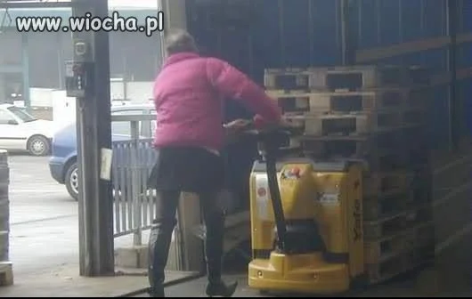 Standardowy ubiór magazyniera do pracy