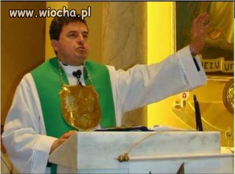 Natanek ma Orzełka na piersi