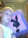 Sexy blondasek z podusią play boy'a 