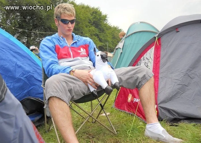 Jadąc na wycieczke nie zapomnij zapakować swej 