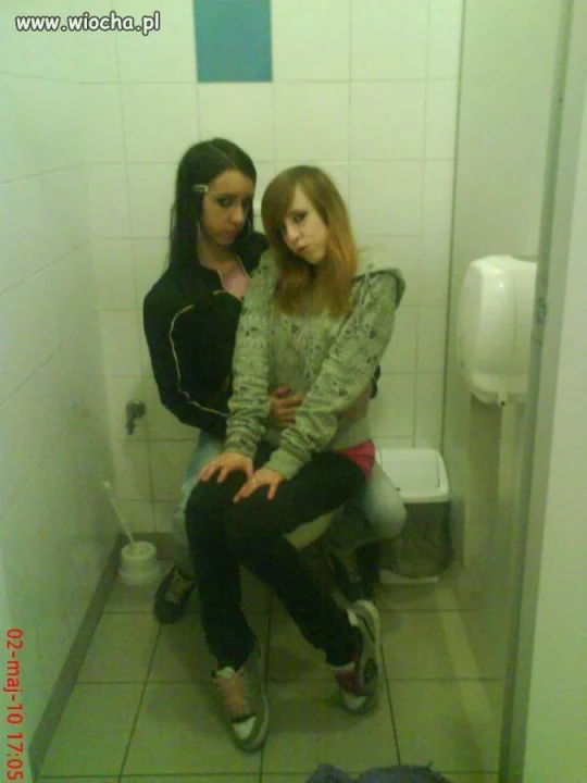 Najlepiej w kiblu 