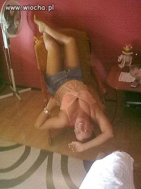 Ja w fotelu siedzę inaczej. 