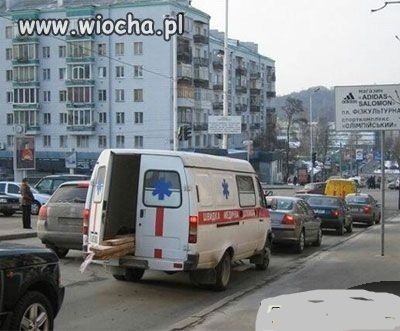 Chciałem wezwać karetkę!
