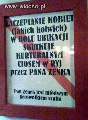 Zaczepianie kobiet w holu ubikacji - wiocha