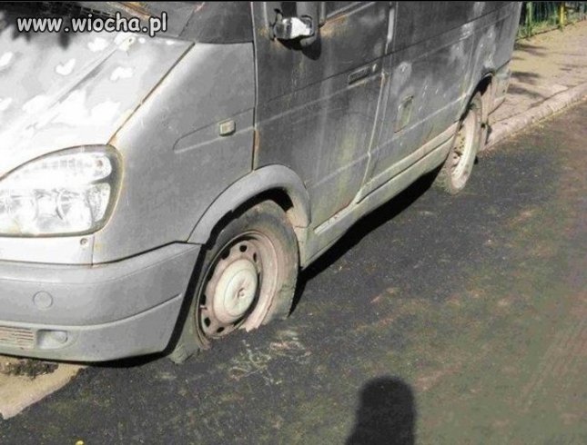 A co tam samochód