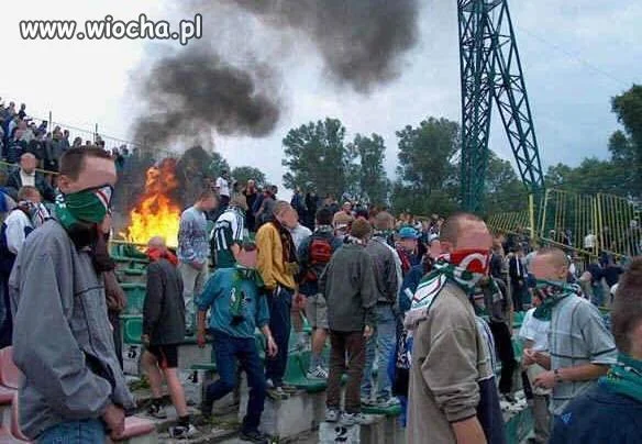 Pseudokibice prawie na każdym stadionie 