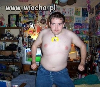 Spinka na tle zasyfionego pokoju