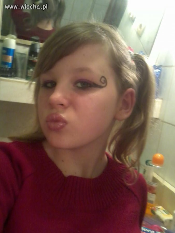 Ten make-up, ten dzióbek...