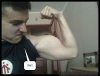 Ale ma biceps aż się drzwi wygieły