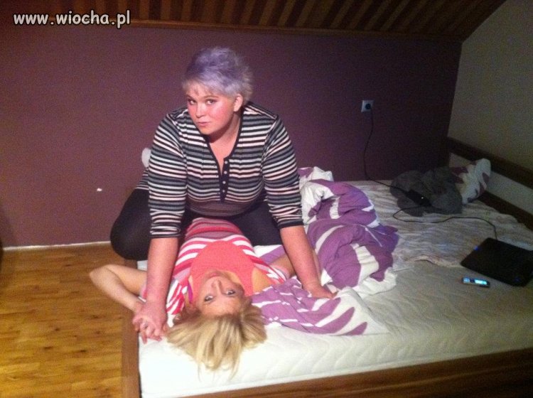 Apetyczne siostry. 