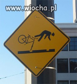 W polsce na prawie każdej drodze powinien 