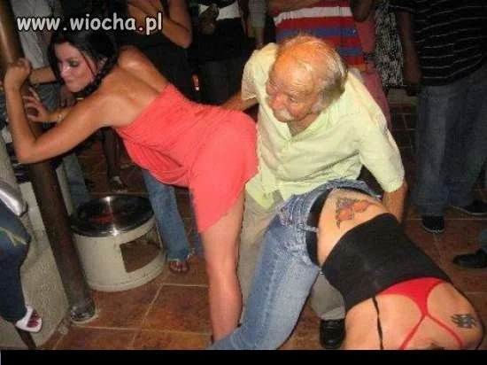 Dziadek w uścisku
