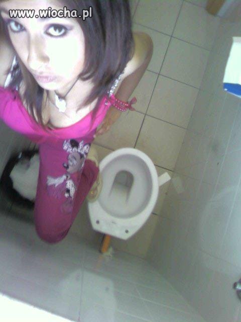  jak na ogol focia w kibelku 