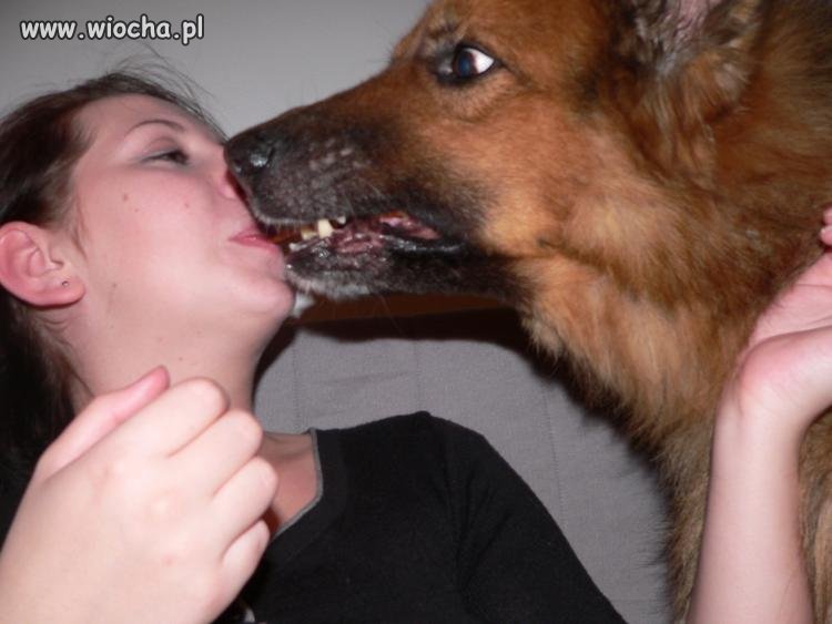 Jak się nie ma co się lubi to się lubi co się ma.