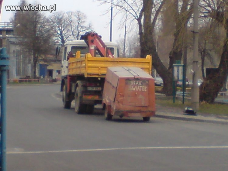 BRAK ŚWIATEŁ