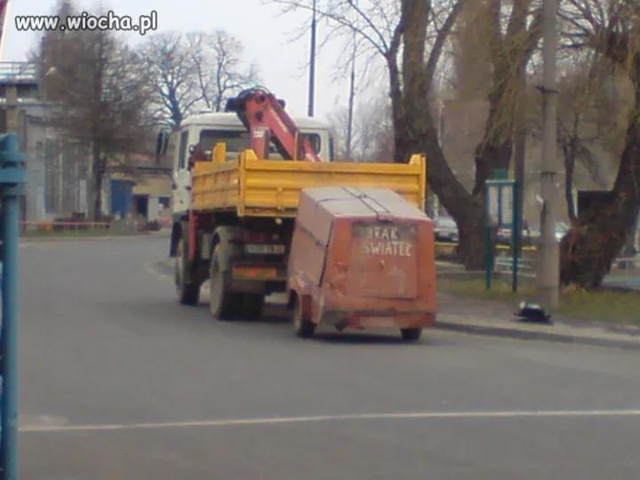 BRAK ŚWIATEŁ