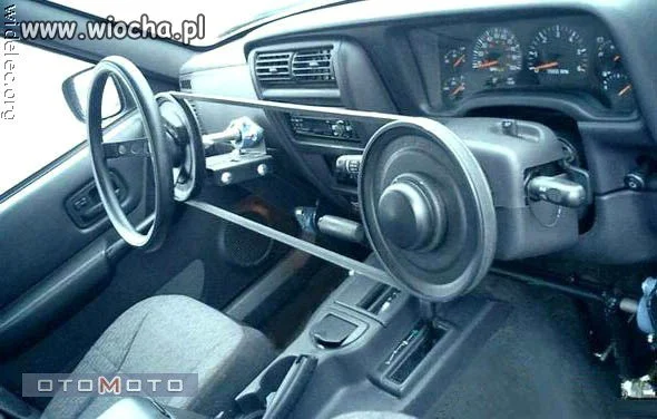 Uniwersalne auto