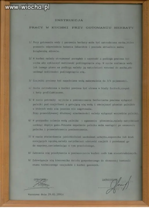 Instrukcja pracy w kuchni przy gotowaniu herbaty.