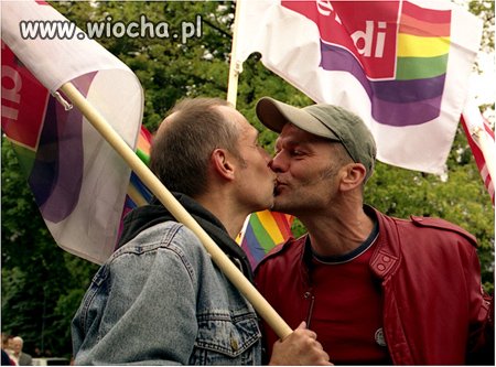Buziak z języczkiem