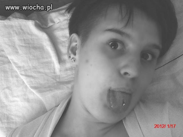 Szpan na kolczyk w języku