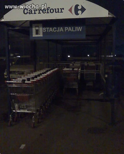 Benzyna za  droga?
