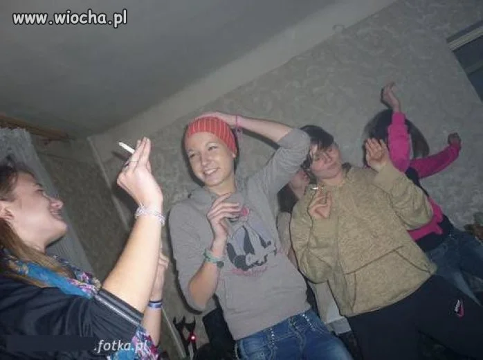 Mają po 15 lat.