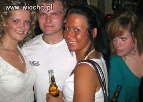 Na pierwszym planie skwarek a na drugim...