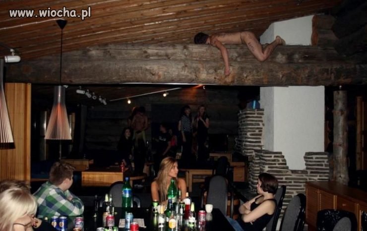 Wsadzili go tam