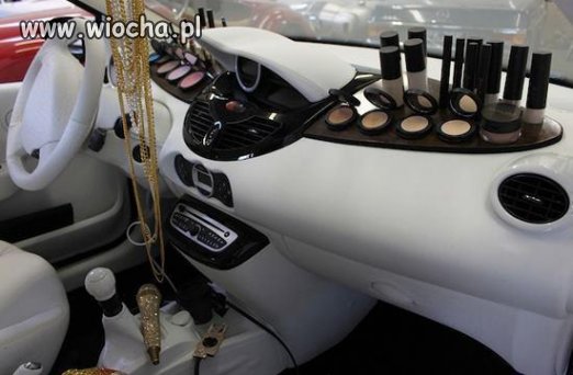 Idealne auto dla sexi Barbie