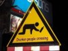 dobrze, że przynajmniej ostrzegają 