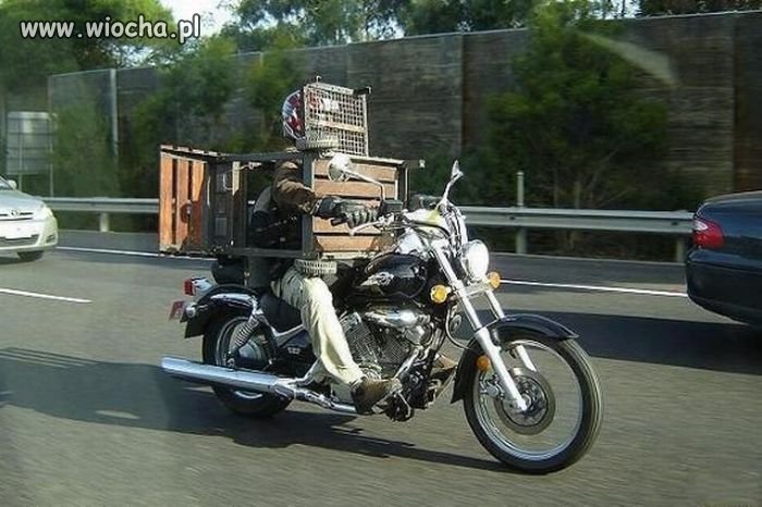 Kurier motocyklowy.