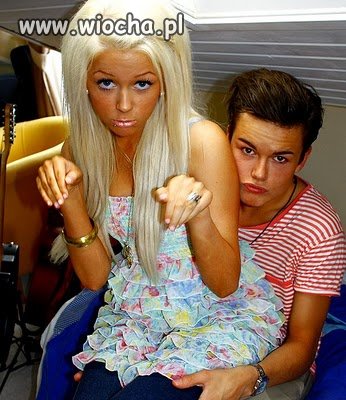 Ken i Barbie. Dobrali się. 