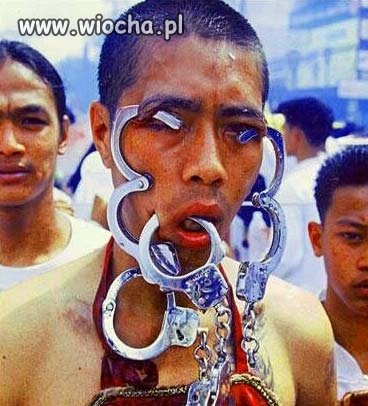 Piercing - wersja hard