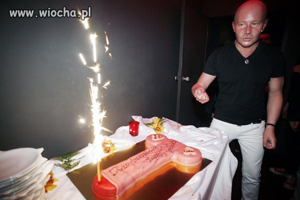 Idealny tort dla geja 