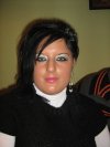 Ona chyba nie wie co to jest umiar... Ten make up...