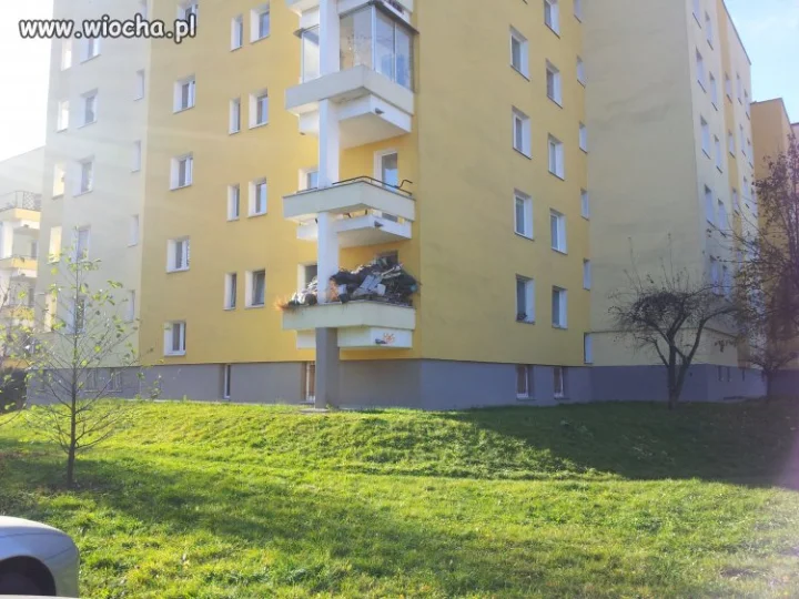 Balkon-o-śmietnik