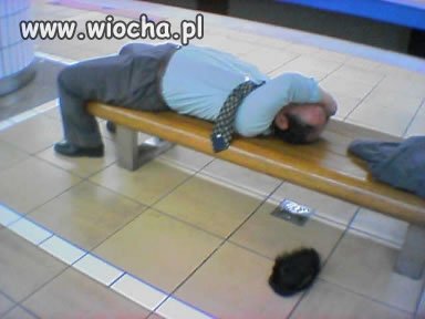 Zgonik w metrze