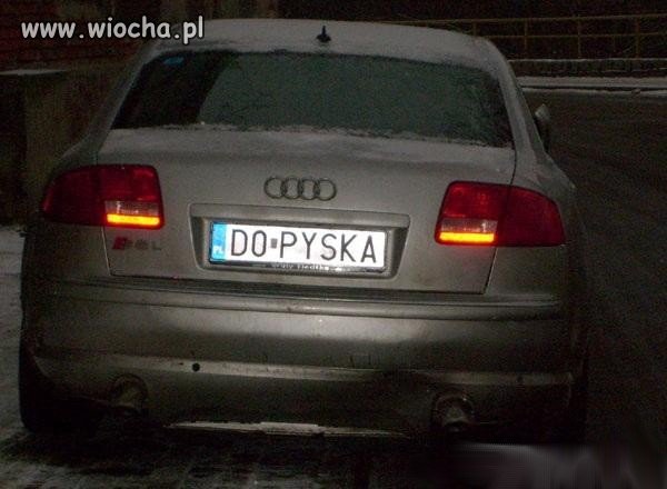 Taki napis na tablicy rejestracyjnej