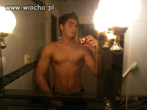 Kolejni z serii słit focia w lustrze.