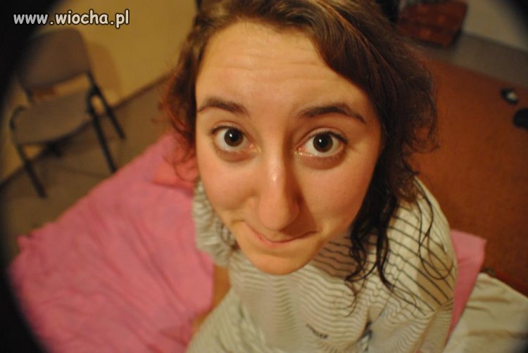 Co ona paczy?