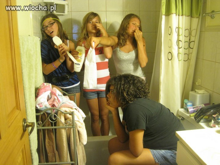 Dzika impreza dwunastolatek