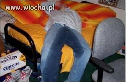 Ups, posikał się biedaczek
