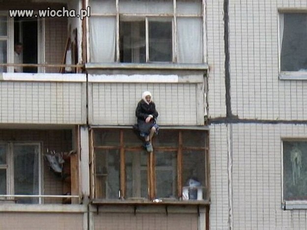 Babcia jako coś zbędnego.