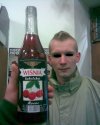 Blond kogucik z wiśnióweczką